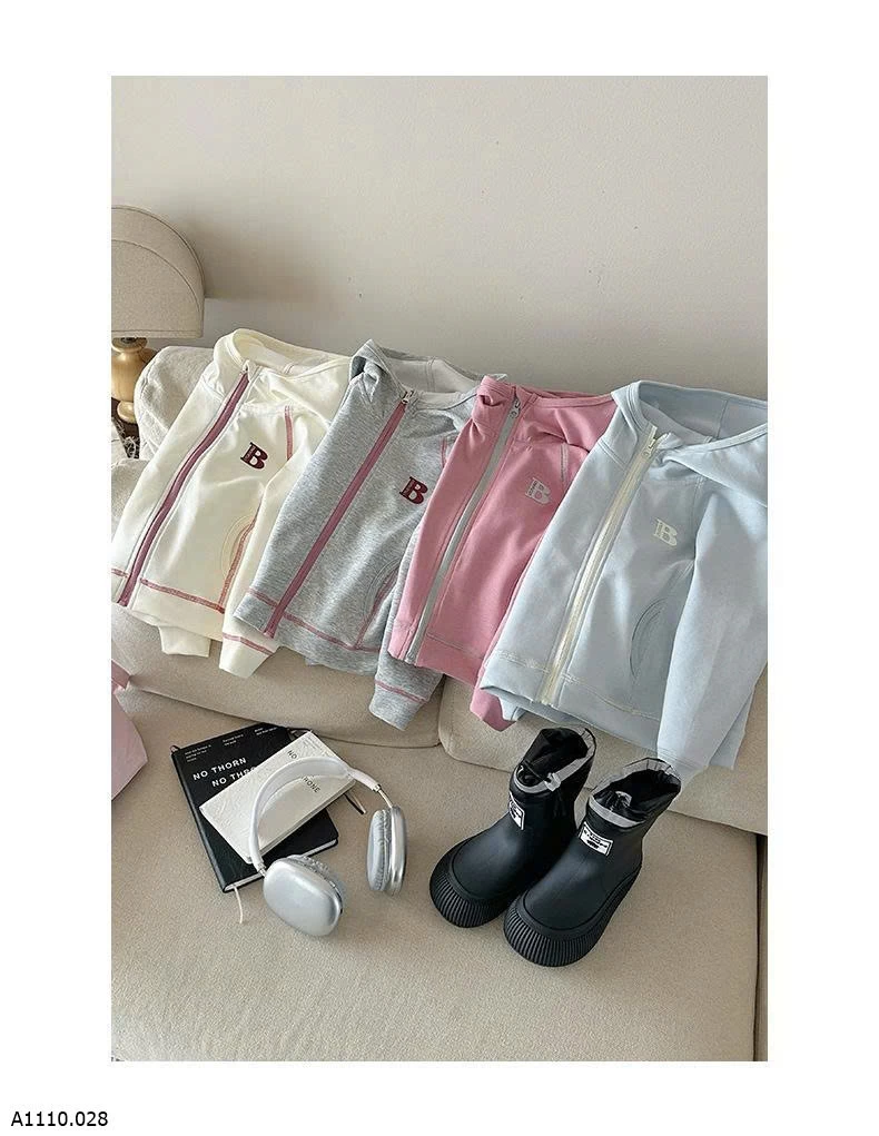 ÁO KHOÁC CHỮ B CÓ MŨ CHO BÉ   Giá sỉ 180k