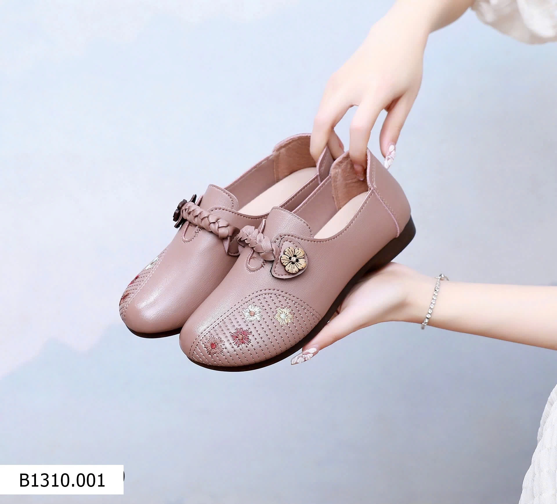 GIÀY LƯỜI NỮ HOA LỖ THOÁNG KHÍ   Giá sỉ 165K