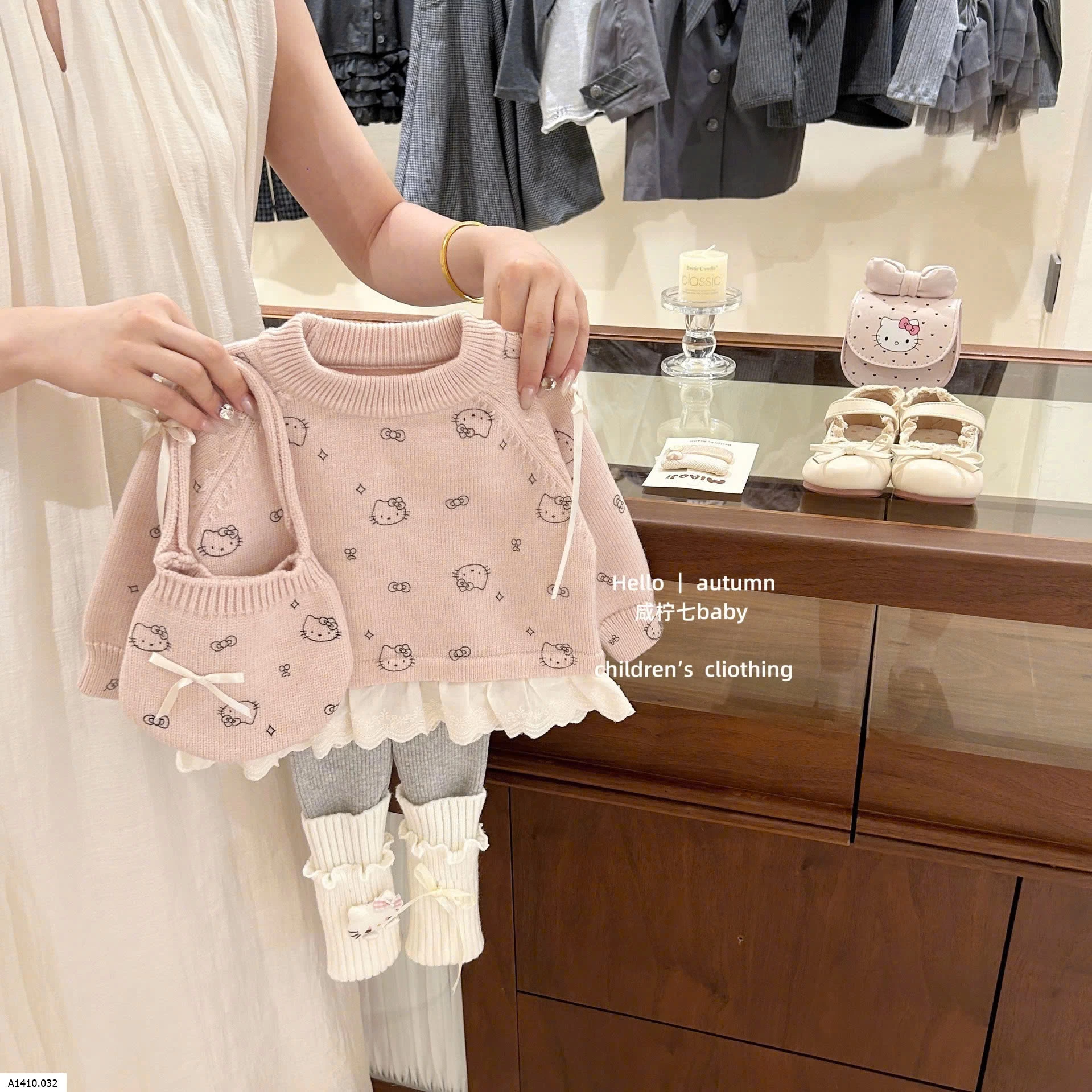 ÁO LEN HỒNG VIỀN REN MIX LEGGING KITTY   Giá sỉ áo 197k  quần 123k 
