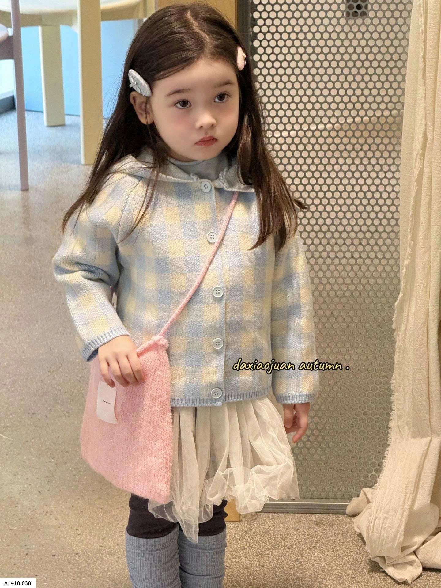 ÁO LEN MŨ QUẢ BÔNG KẺ CARO DỄ THƯƠNG    Giá sỉ sz 90-130: 200k  sz 140-150: 226k 
