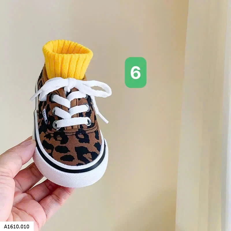 GIÀY THỂ THAO BASIC BÉ TRAI   Giá sỉ Sz 19-22: 125k  Sz 23-29: 130k  SZ 30-36: 135k