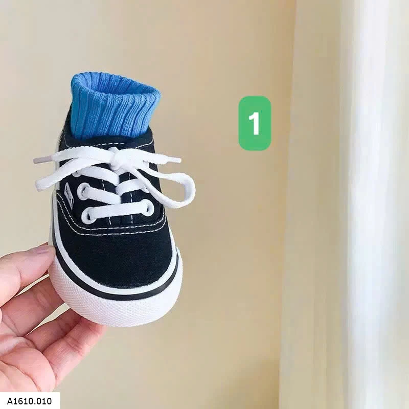 GIÀY THỂ THAO BASIC BÉ TRAI   Giá sỉ Sz 19-22: 125k  Sz 23-29: 130k  SZ 30-36: 135k