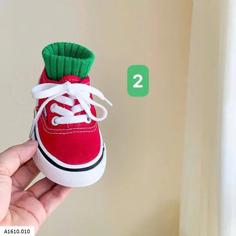 GIÀY THỂ THAO BASIC BÉ TRAI   Giá sỉ Sz 19-22: 125k  Sz 23-29: 130k  SZ 30-36: 135k