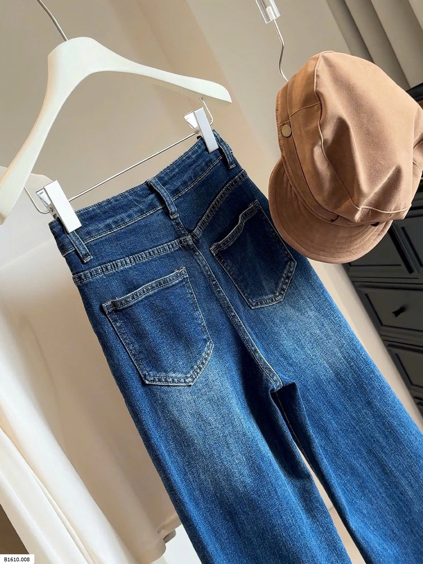 BST QUẦN JEAN NỮ HÃNG ANNA   Giá sỉ mẫu 1: 291k  mẫu 2: 293k  mẫu 3,4: 289k  mẫu 5: 288k  mẫu 6: 252k