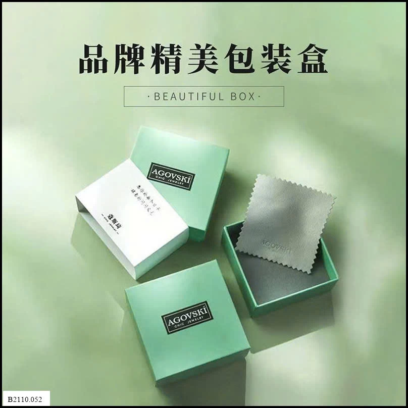 khuyên tai cỏ 4 là Giá si 130k/1 đôi