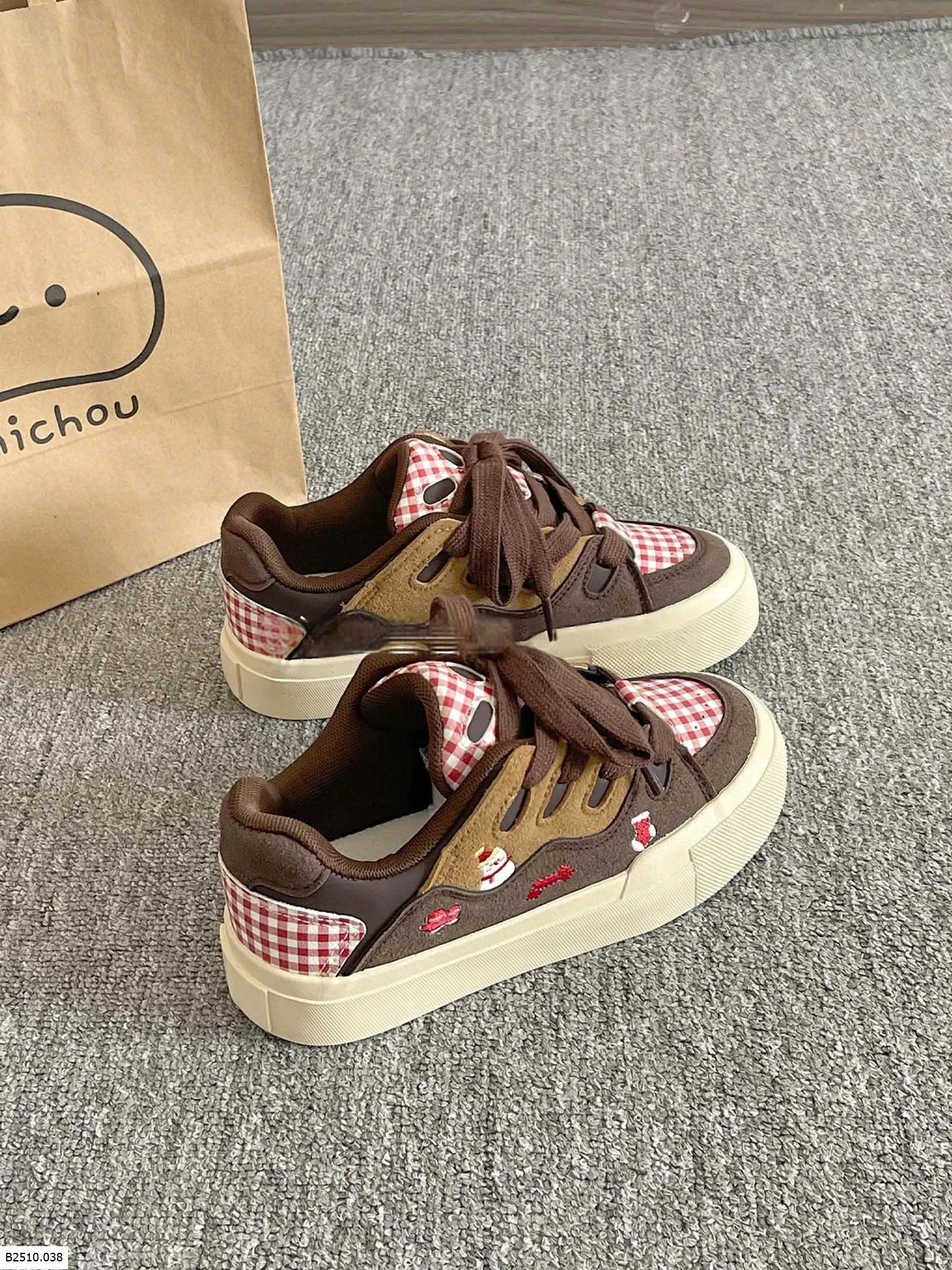 GIÀY THỂ THAO HỌA TIẾT CUTE   Giá sỉ 135k