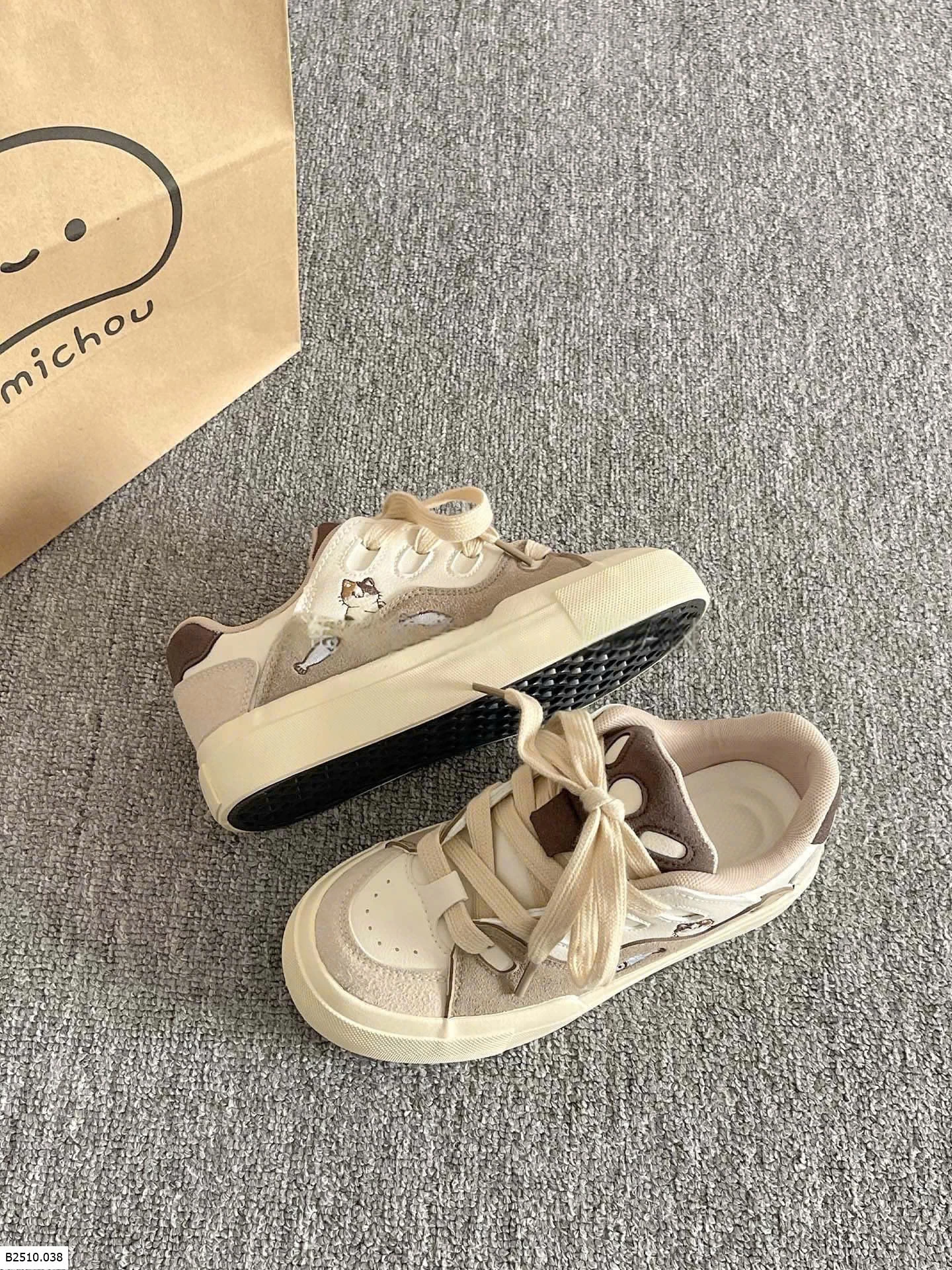 GIÀY THỂ THAO HỌA TIẾT CUTE   Giá sỉ 135k