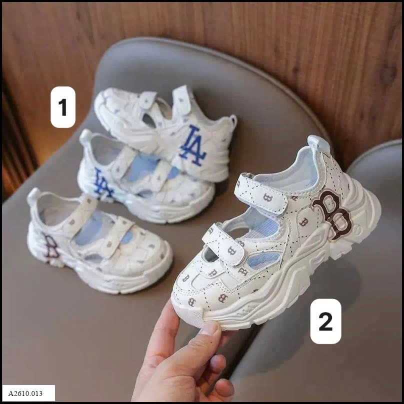 GIÀY QUAI DÁN THOÁNG KHÍ CHO BÉ  Giá sỉ 22-31    169k 32-36   180k