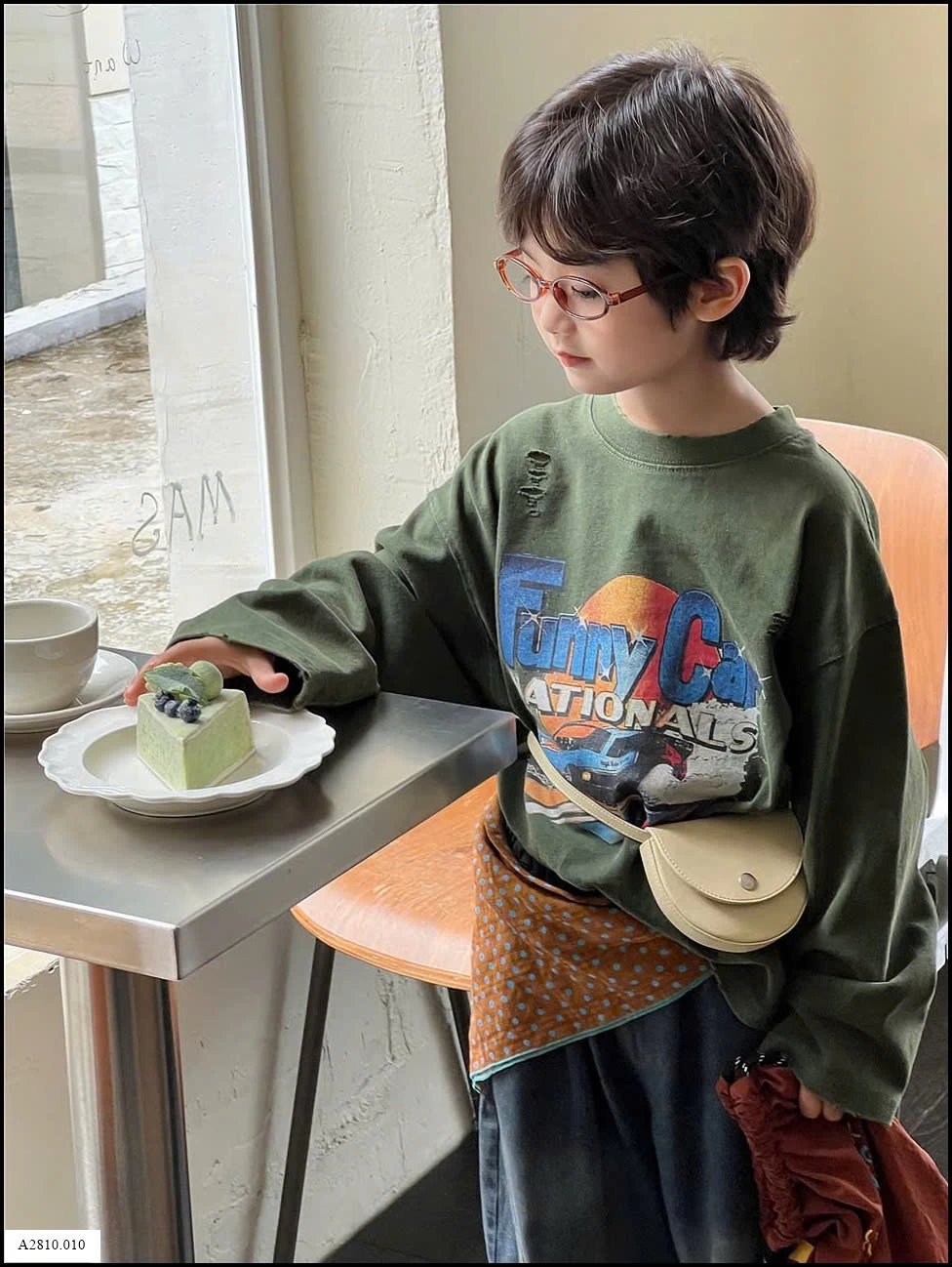 ÁO THUN IN HÌNH RÁCH GẤU Giá sỉ sz 100-140 giá 161k  sz 150 giá 177k  sz 160 giá 193k