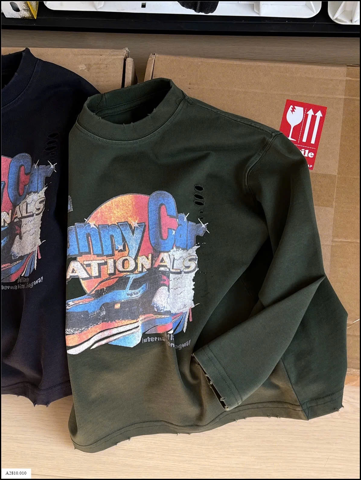 ÁO THUN IN HÌNH RÁCH GẤU Giá sỉ sz 100-140 giá 161k  sz 150 giá 177k  sz 160 giá 193k