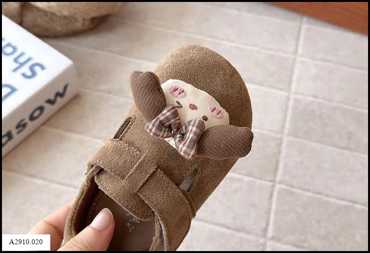 GIÀY DA LỘN    Giá sỉ sz 21-25: 132k  sz 26-30: 142k