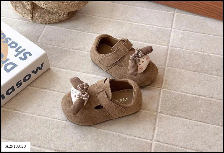 GIÀY DA LỘN    Giá sỉ sz 21-25: 132k  sz 26-30: 142k