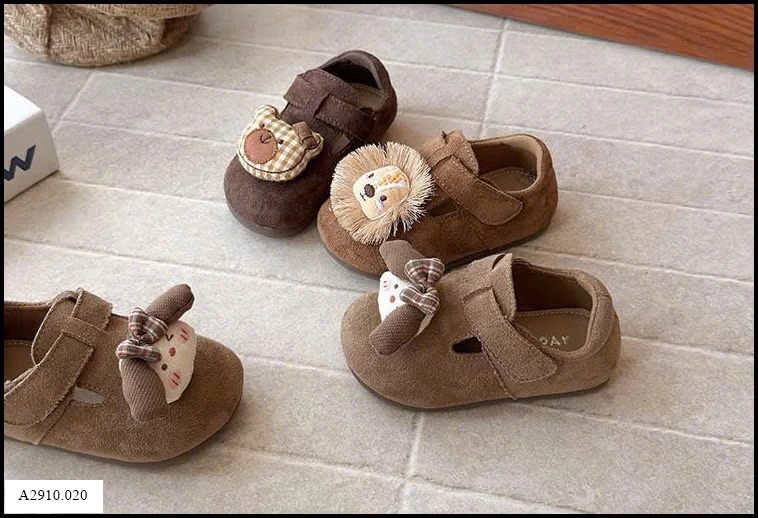 GIÀY DA LỘN    Giá sỉ sz 21-25: 132k  sz 26-30: 142k