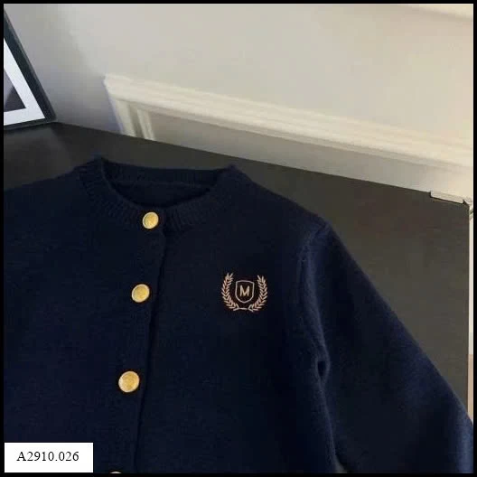 ÁO CDG LEN THÊU CHỮ M   Giá sỉ 130k