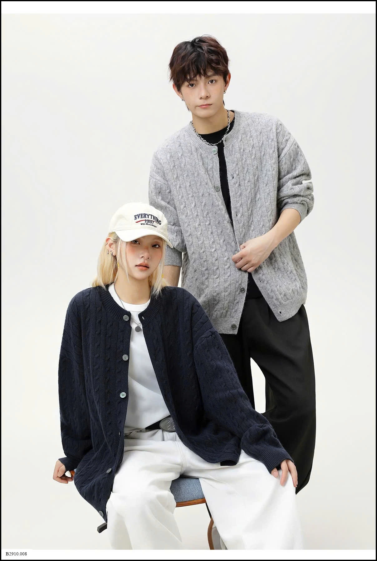 KHOÁC LEN VẶN THỪNG THÊU LOGO  Giá sỉ 270ka