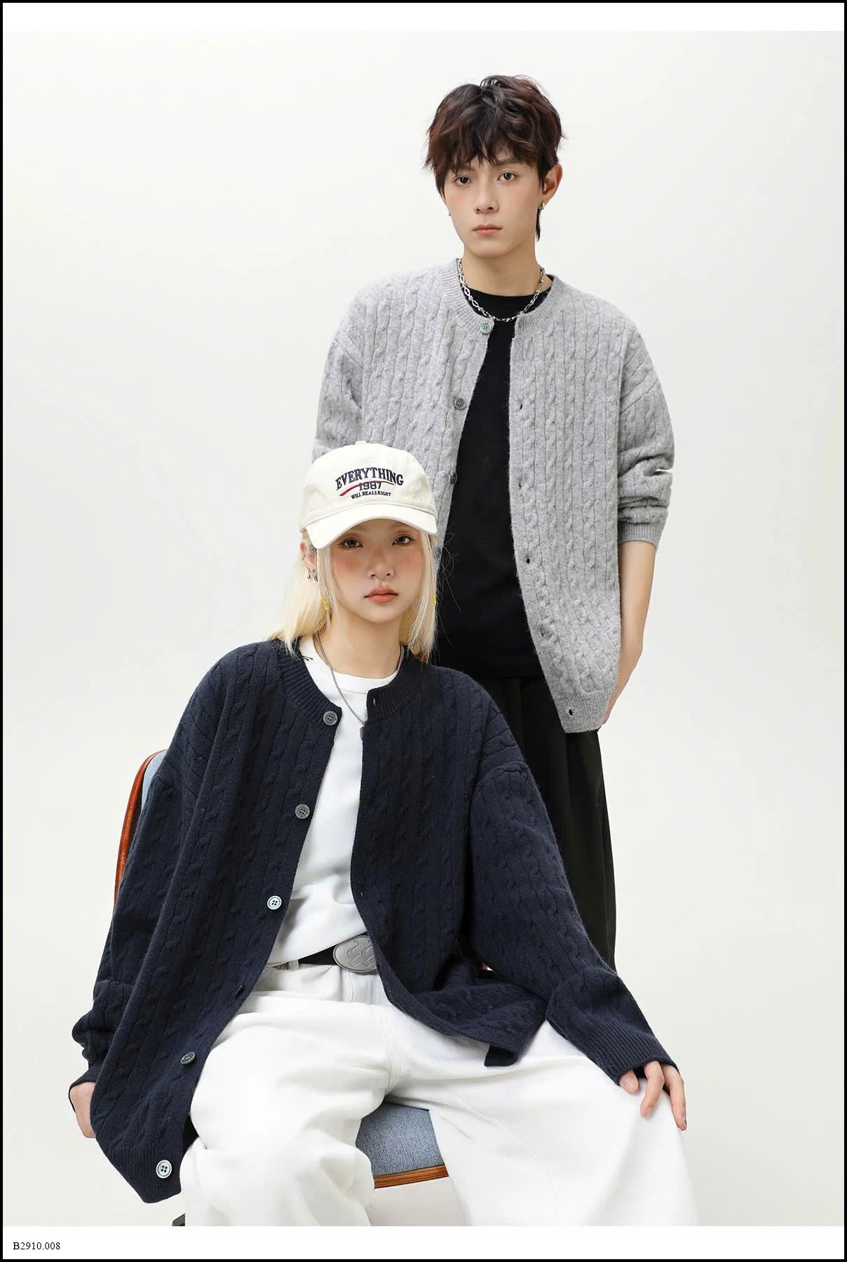 KHOÁC LEN VẶN THỪNG THÊU LOGO  Giá sỉ 270ka