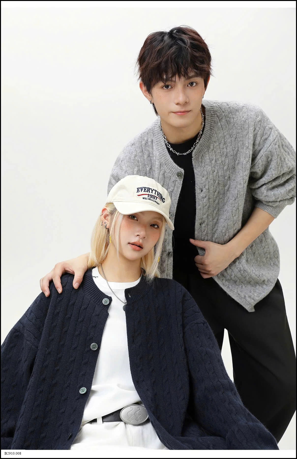 KHOÁC LEN VẶN THỪNG THÊU LOGO  Giá sỉ 270ka