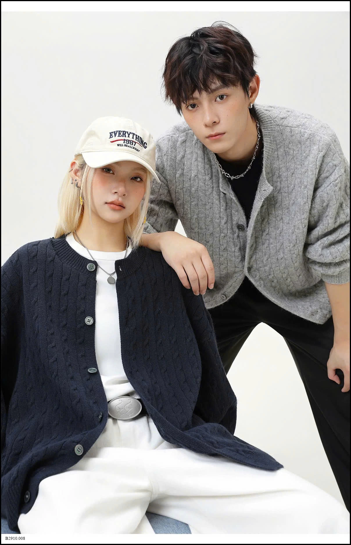 KHOÁC LEN VẶN THỪNG THÊU LOGO  Giá sỉ 270ka