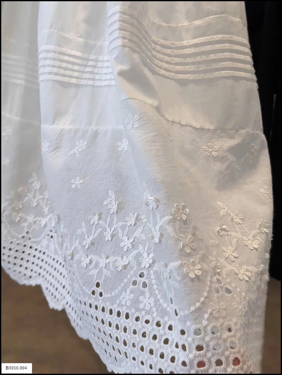 CHÂN VÁY REN ANNA  Giá sỉ 190k