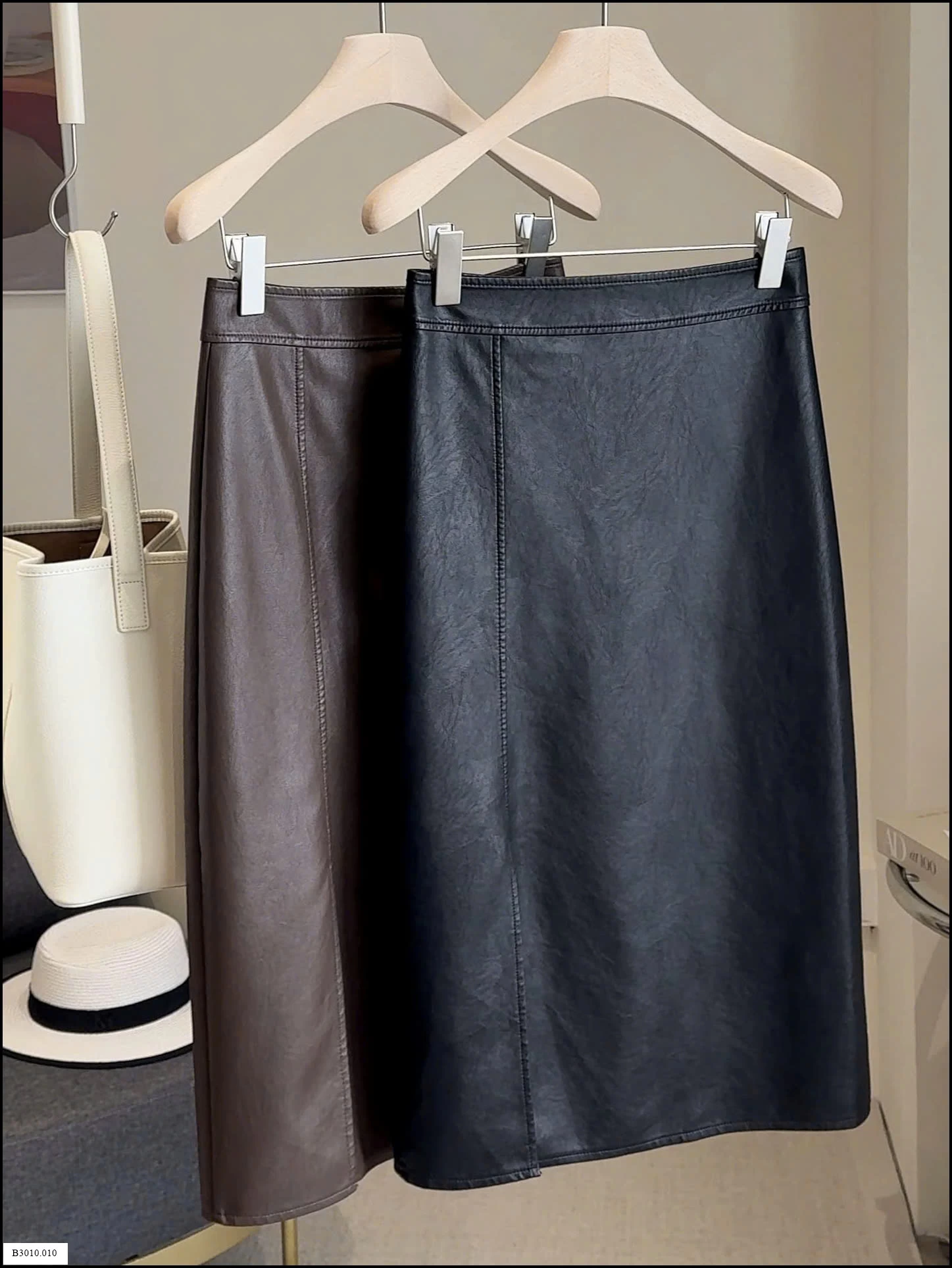 CHÂN VÁY DA DÁNG DÀI ANNA   Giá sỉ 160k