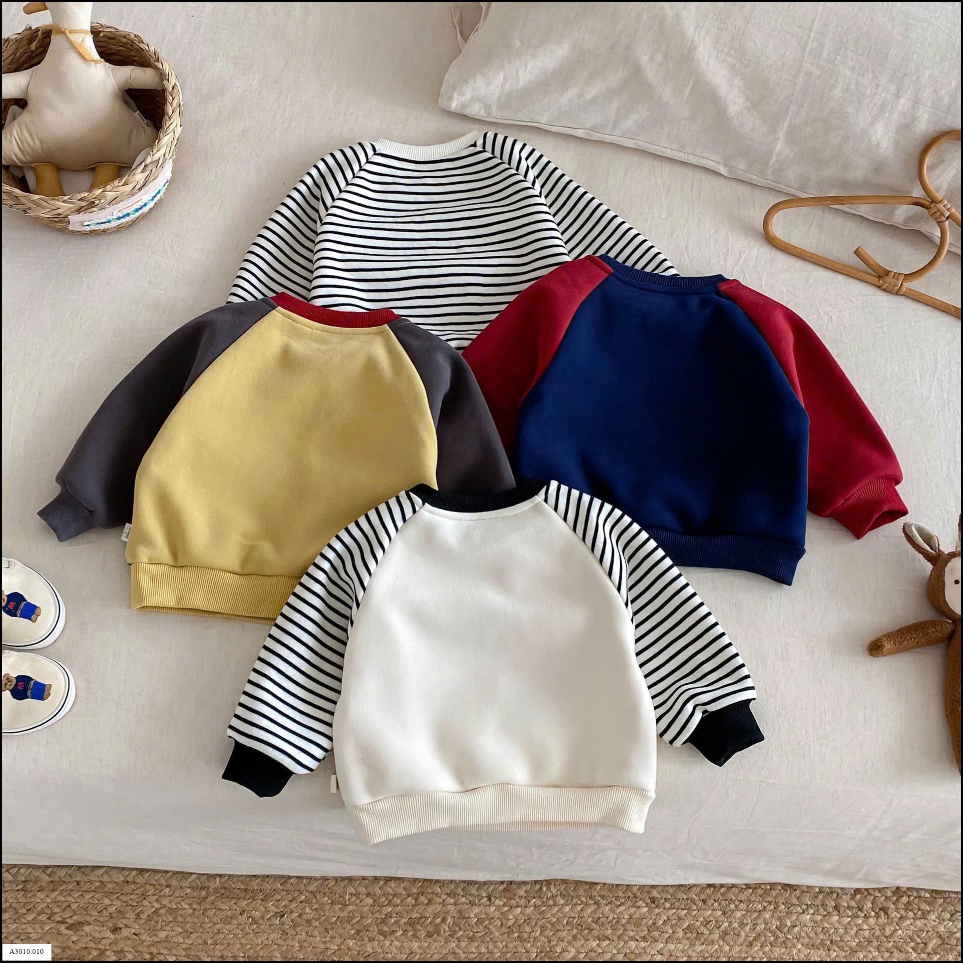 ÁO NỈ LÓT LÔNG HOẠT HÌNH CHO BÉ   Giá sỉ số 1,4: 125k  số 2,3: 136k