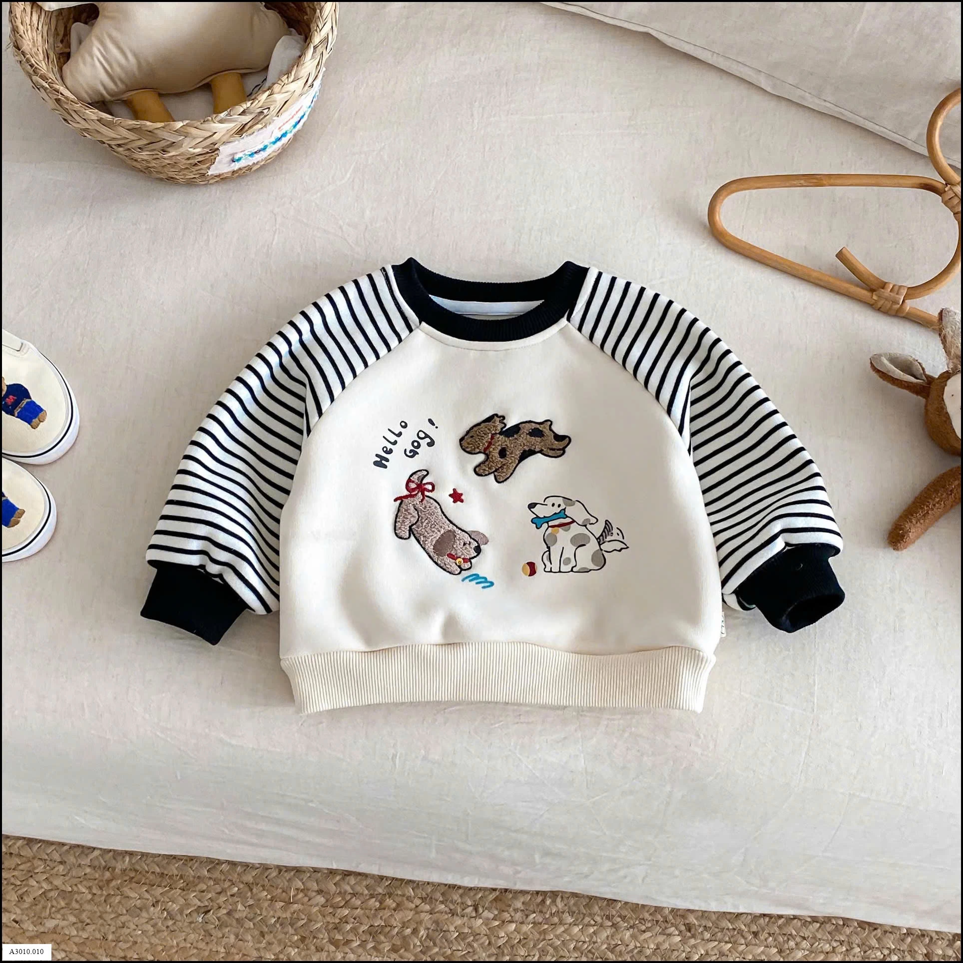 ÁO NỈ LÓT LÔNG HOẠT HÌNH CHO BÉ   Giá sỉ số 1,4: 125k  số 2,3: 136k