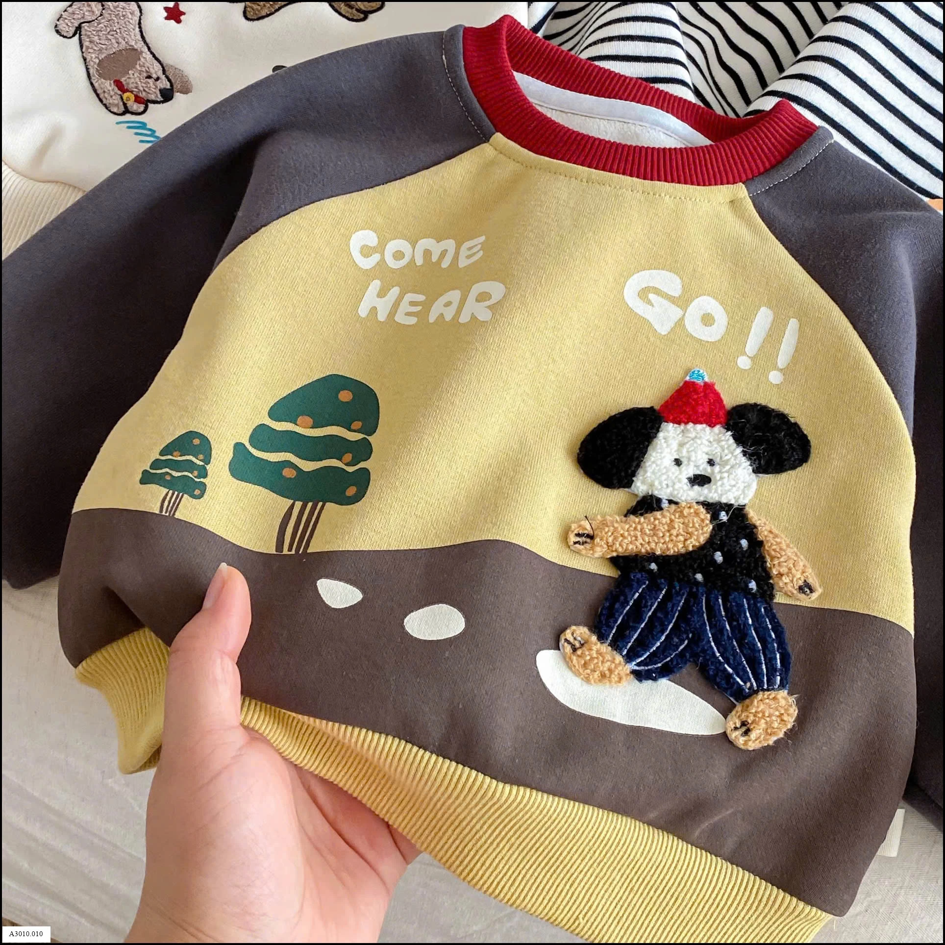 ÁO NỈ LÓT LÔNG HOẠT HÌNH CHO BÉ   Giá sỉ số 1,4: 125k  số 2,3: 136k