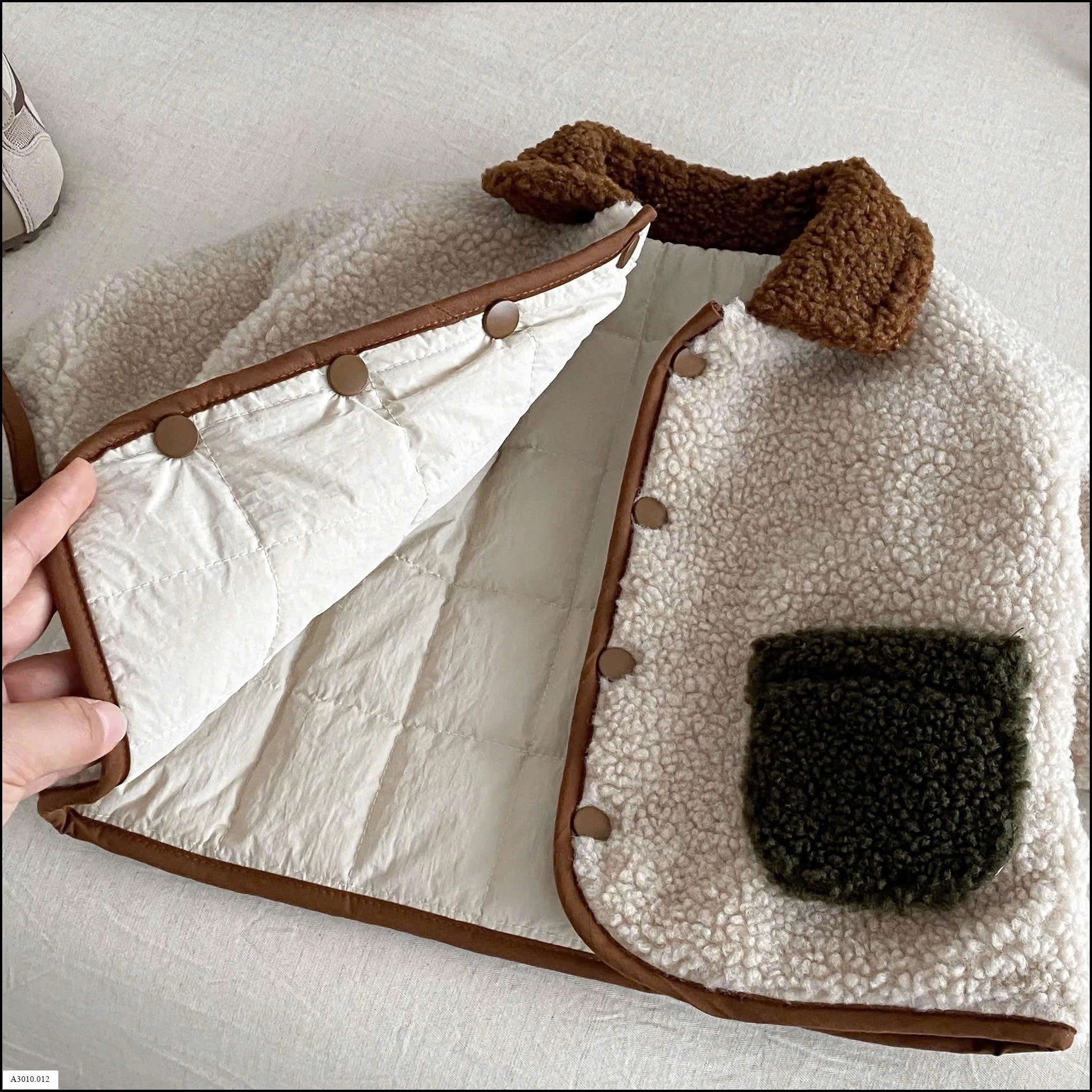 ÁO KHOÁC 2 MẶT CHO BÉ  Giá sỉ 195k