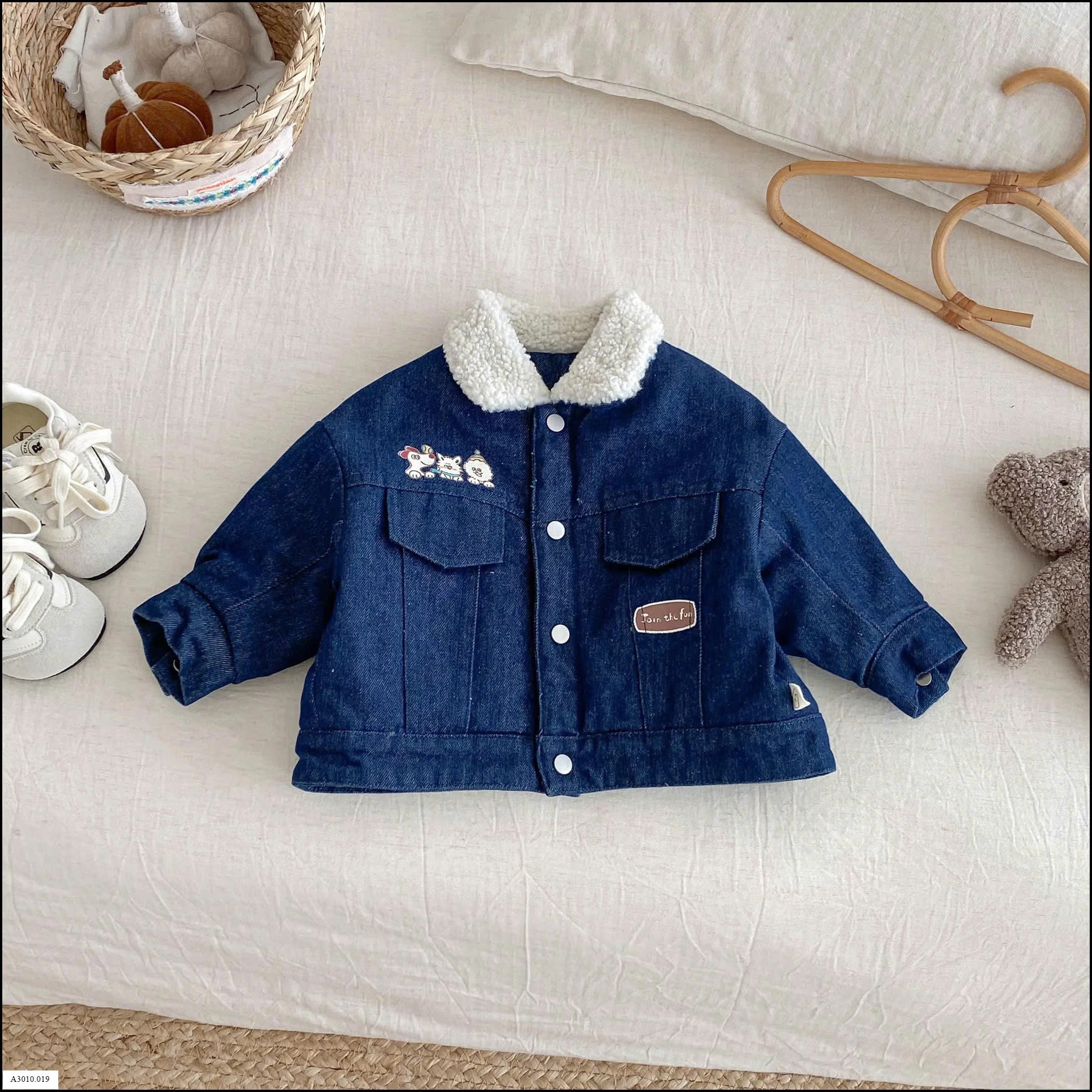 ÁO JEAN CỔ LÔNG   Giá sỉ gile: 187k  khoác: 230k