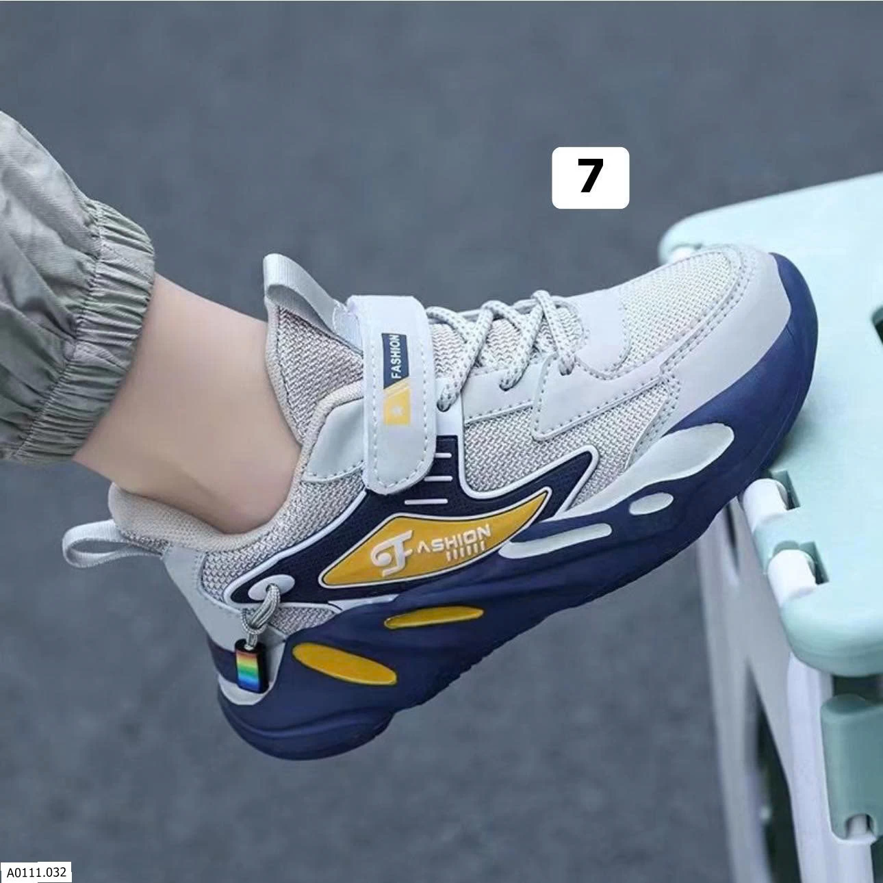 GIÀY THỂ THAO BÉ TRAI FASHION   Giá sỉ 147k