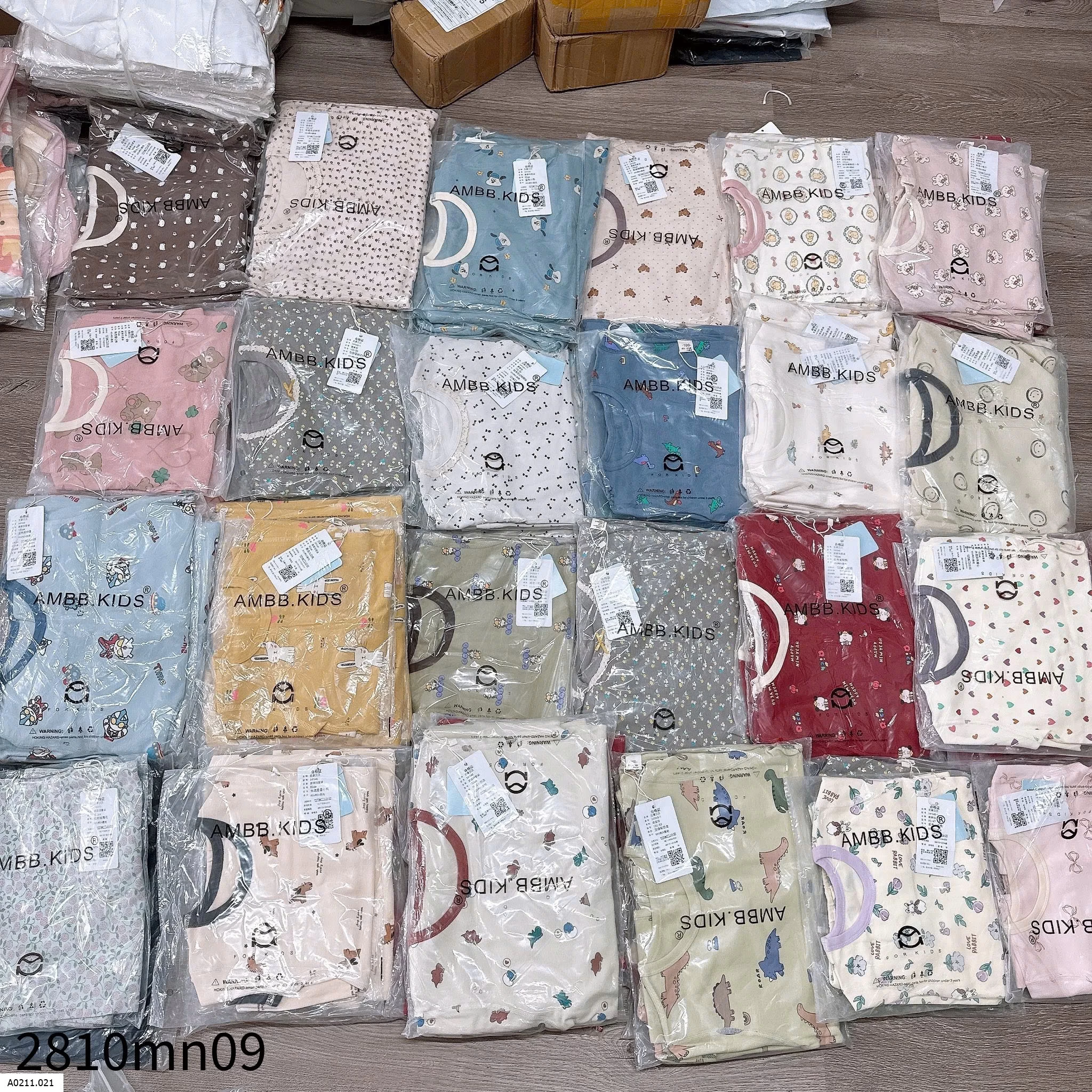 BỘ MẶC NHÀ DÀI TAY HÃNG AMBBKID   Giá sỉ SIZE 80-150 : 120k/1b Size 160:  140k/1b
