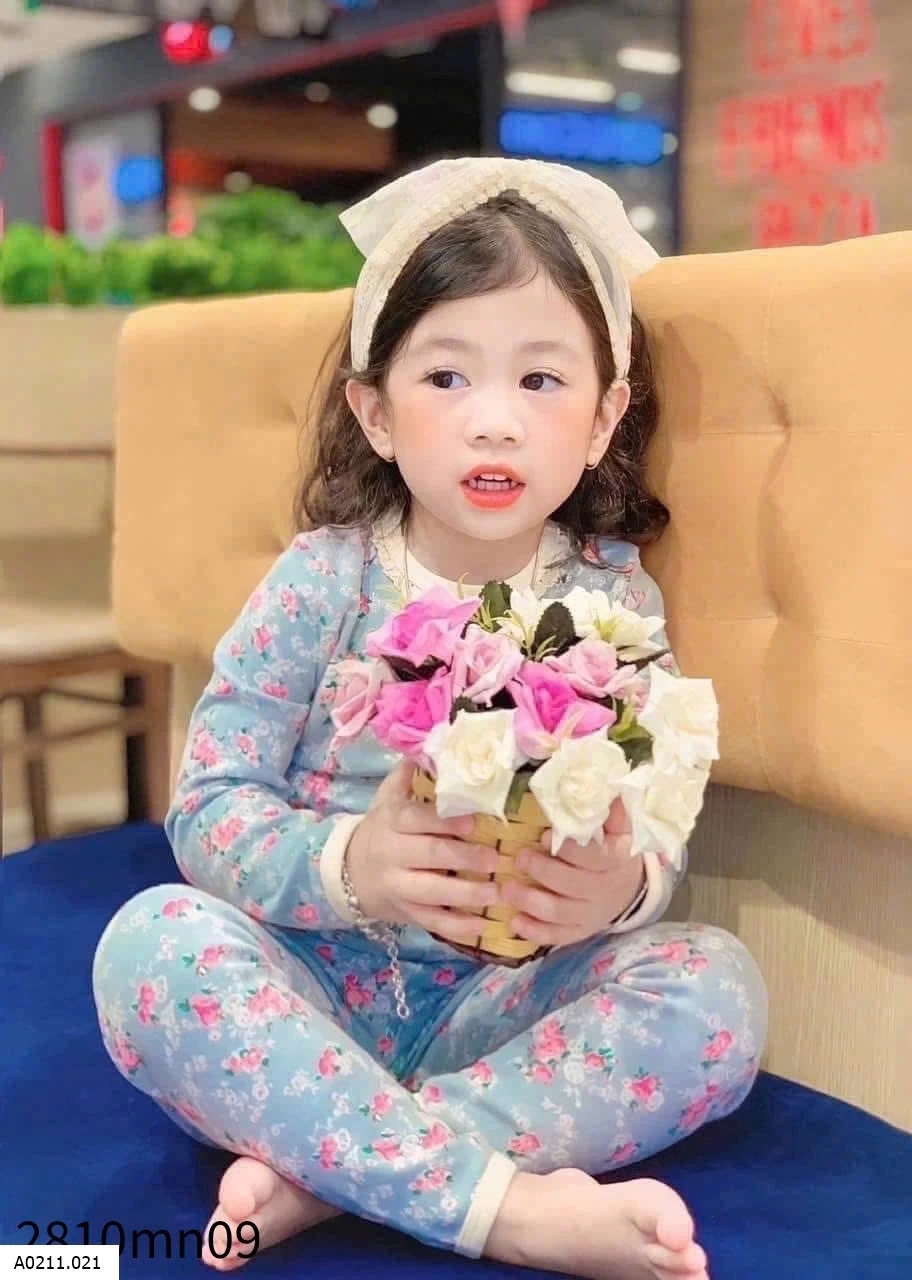 BỘ MẶC NHÀ DÀI TAY HÃNG AMBBKID   Giá sỉ SIZE 80-150 : 120k/1b Size 160:  140k/1b