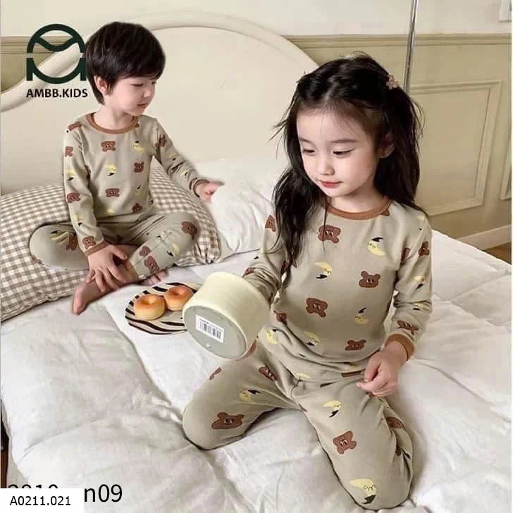 BỘ MẶC NHÀ DÀI TAY HÃNG AMBBKID   Giá sỉ SIZE 80-150 : 120k/1b Size 160:  140k/1b