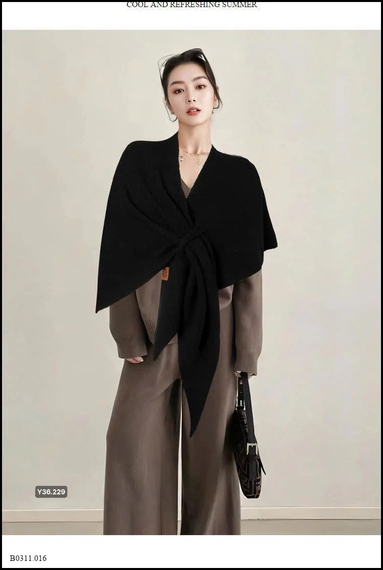 KKHĂN CHOÀNG TAM GIÁC NỮ Giá sỉ 81k