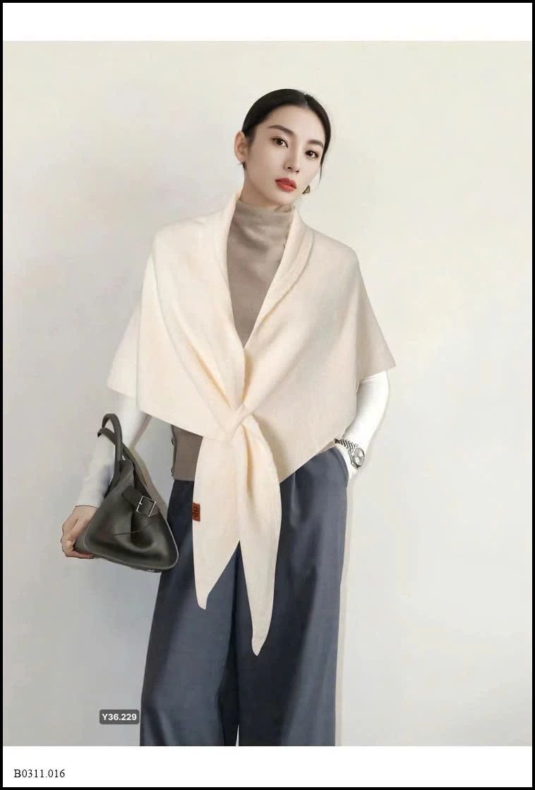 KKHĂN CHOÀNG TAM GIÁC NỮ Giá sỉ 81k