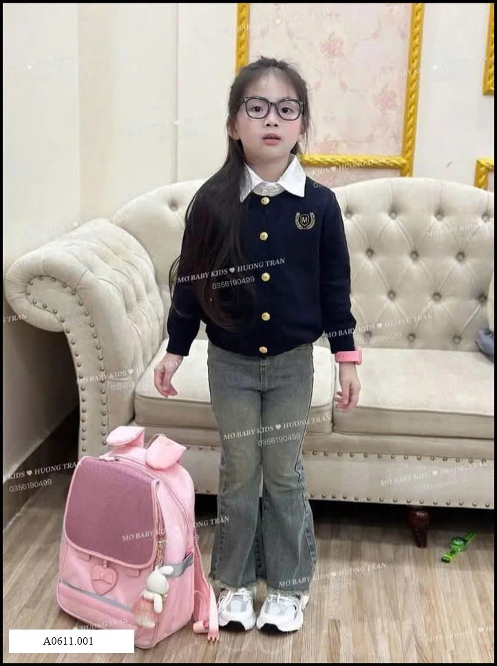 ÁO CDG LEN THÊU CHỮ M Giá sỉ 140k