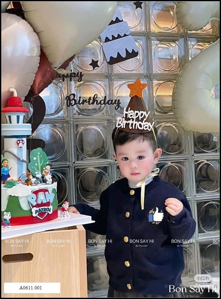 ÁO CDG LEN THÊU CHỮ M Giá sỉ 140k