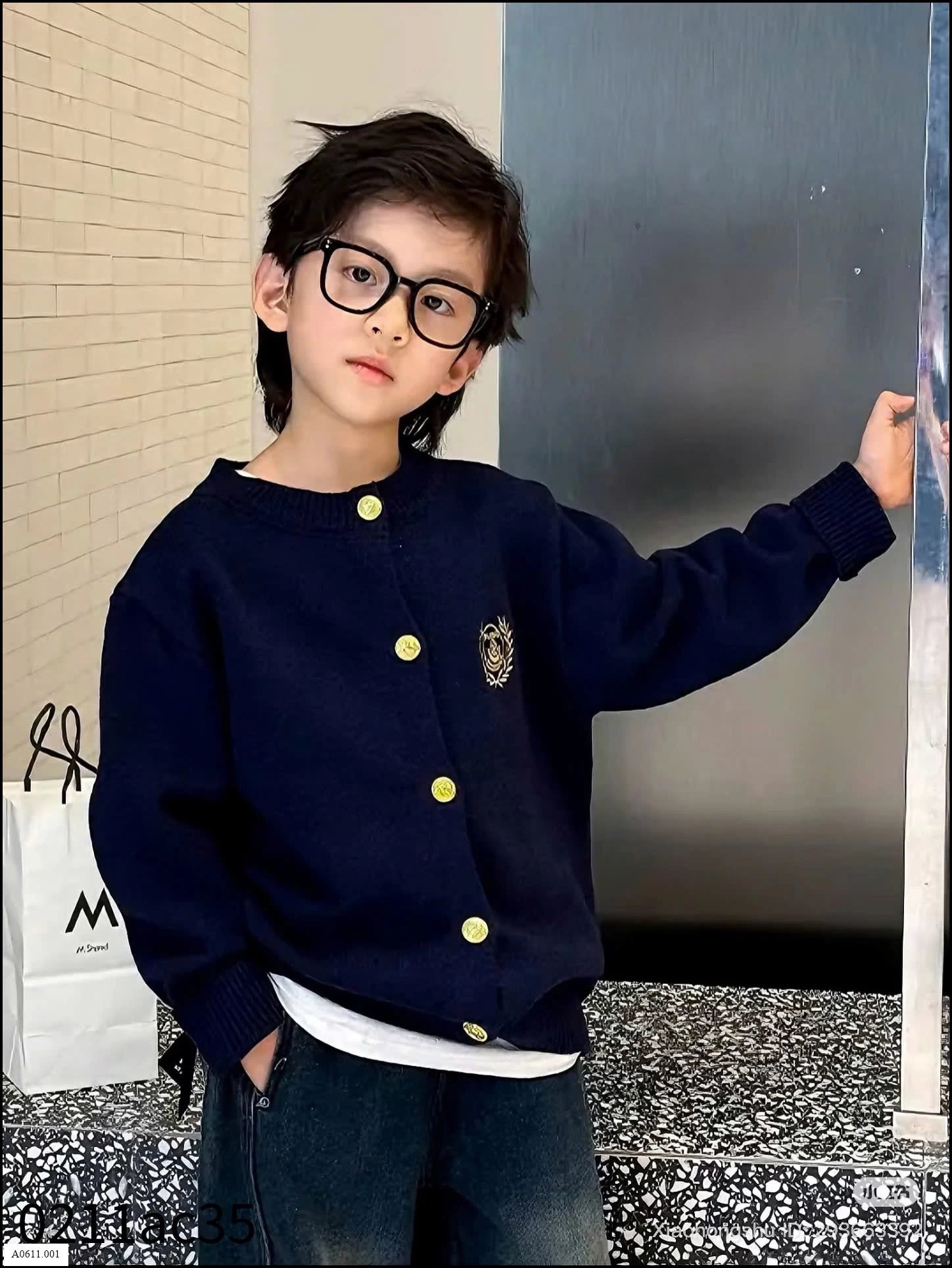 ÁO CDG LEN THÊU CHỮ M Giá sỉ 140k