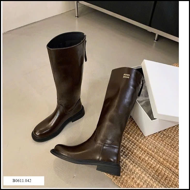 BOOT NỮ THỜI TRANG  Giá sỉ 300k