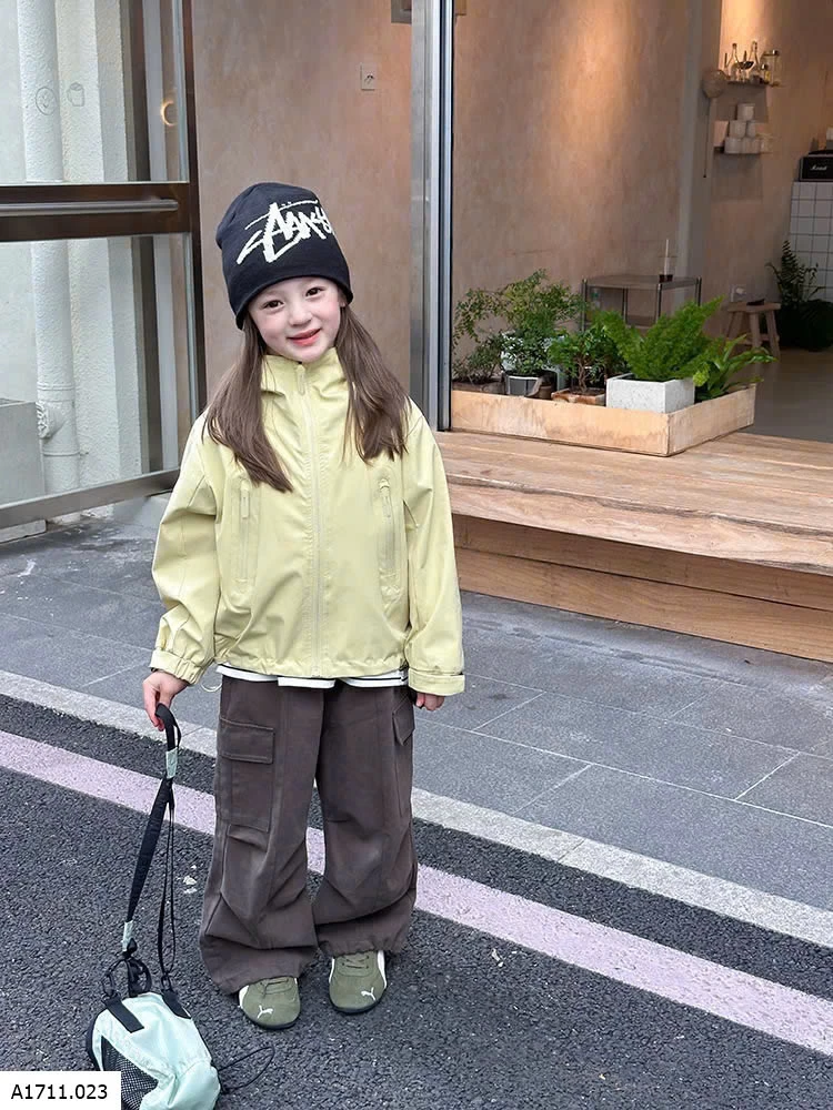 ÁO KHOÁC GIÓ AMBB  Giá sỉ sz 90-150: 225k sz 160: 240k  sz 170: 260k