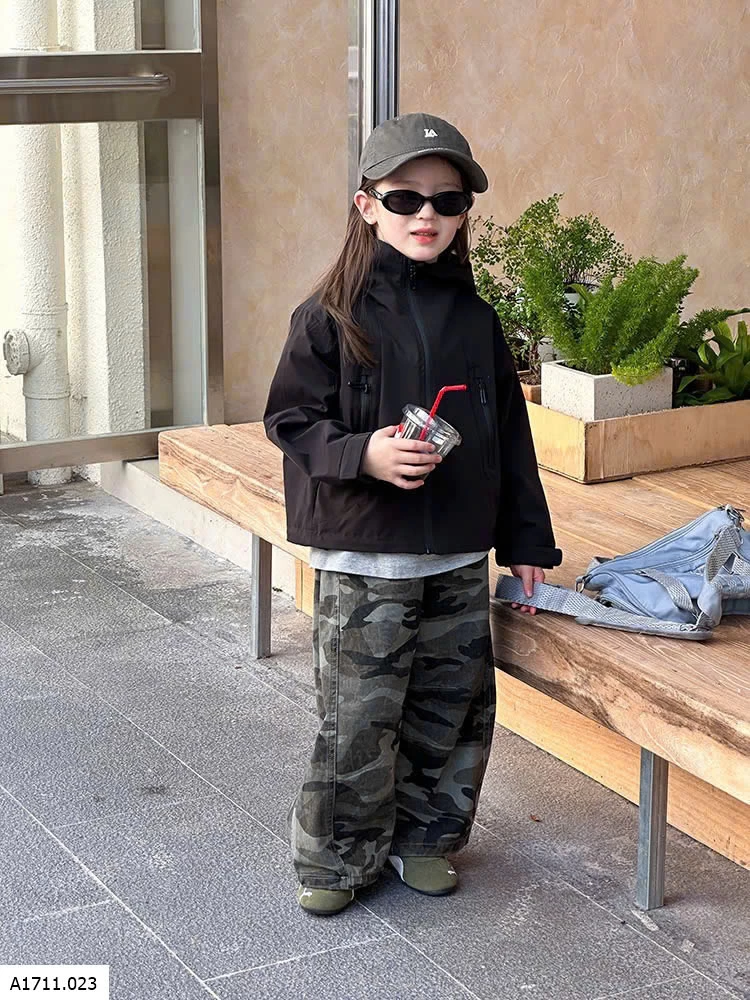 ÁO KHOÁC GIÓ AMBB  Giá sỉ sz 90-150: 225k sz 160: 240k  sz 170: 260k