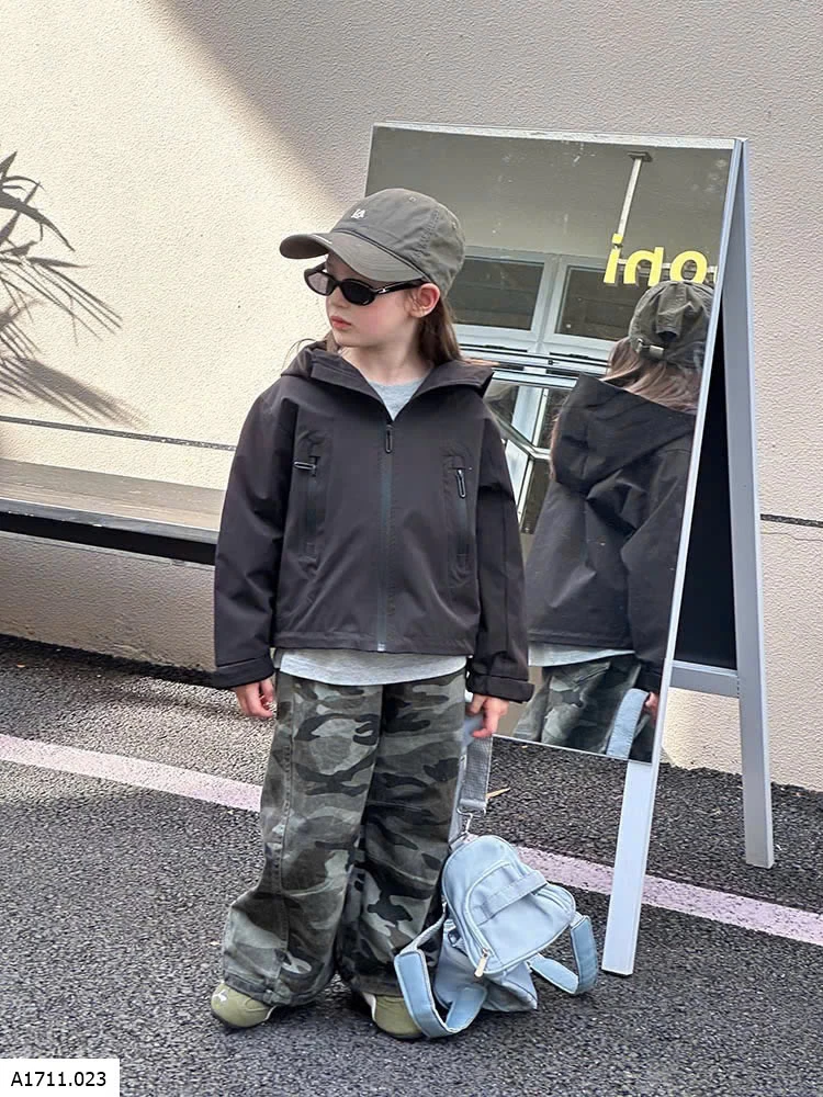 ÁO KHOÁC GIÓ AMBB  Giá sỉ sz 90-150: 225k sz 160: 240k  sz 170: 260k