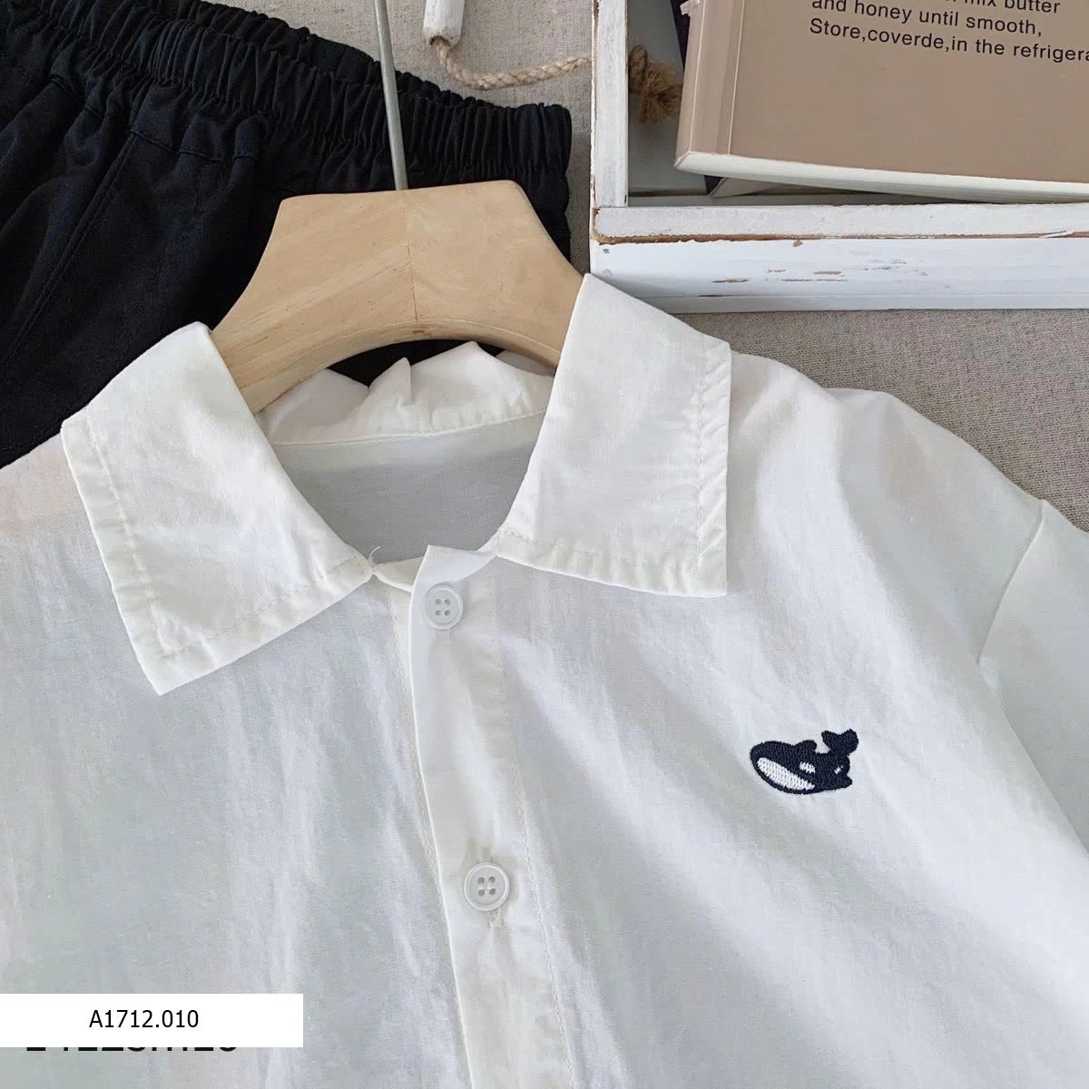 Sơ mi thêu cá heo  Giá sỉ 130k