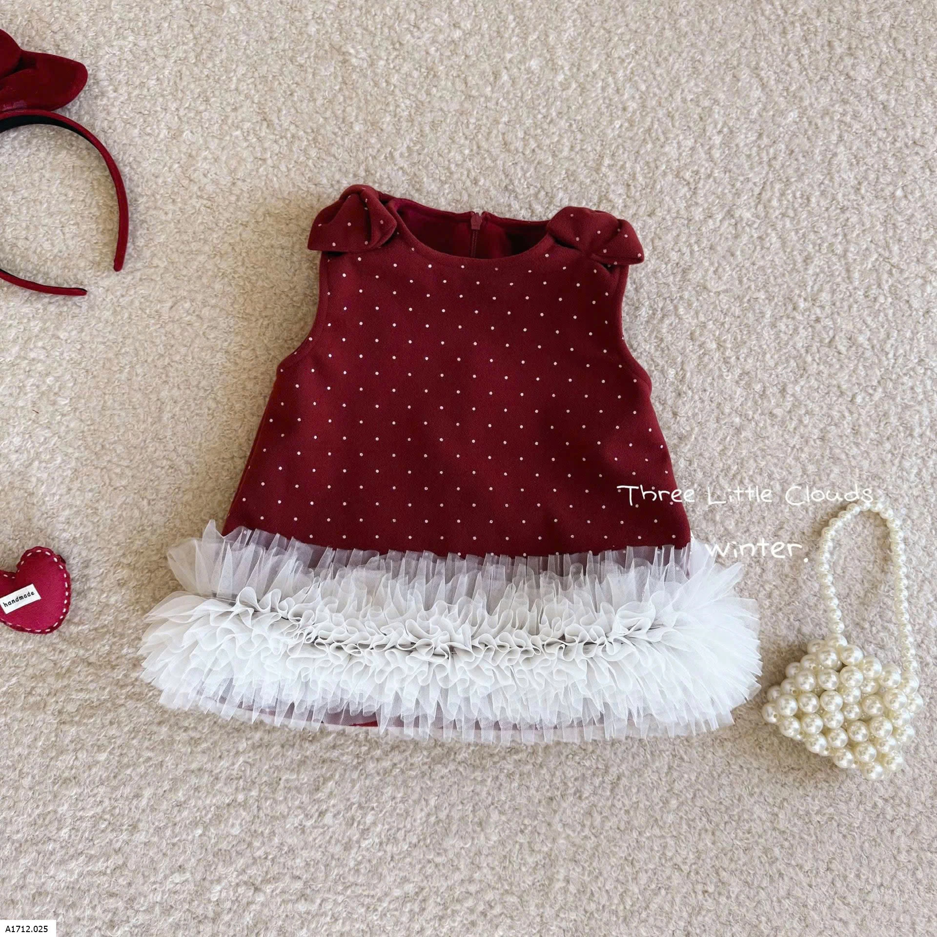 SET ÁO LEN MIX VÁY CHẤM BI BG  Giá sỉ váy: 209k  set: 340k 