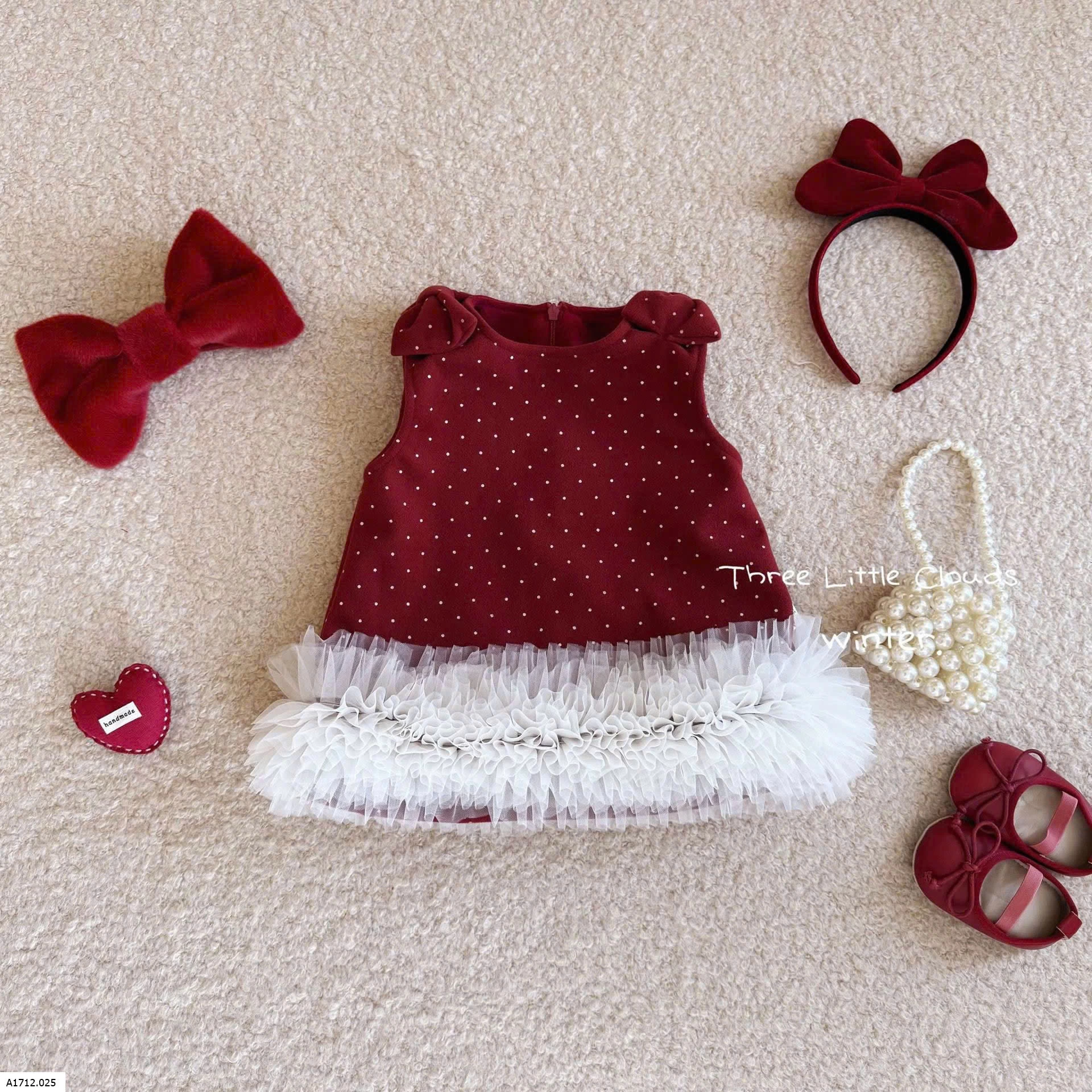 SET ÁO LEN MIX VÁY CHẤM BI BG  Giá sỉ váy: 209k  set: 340k 