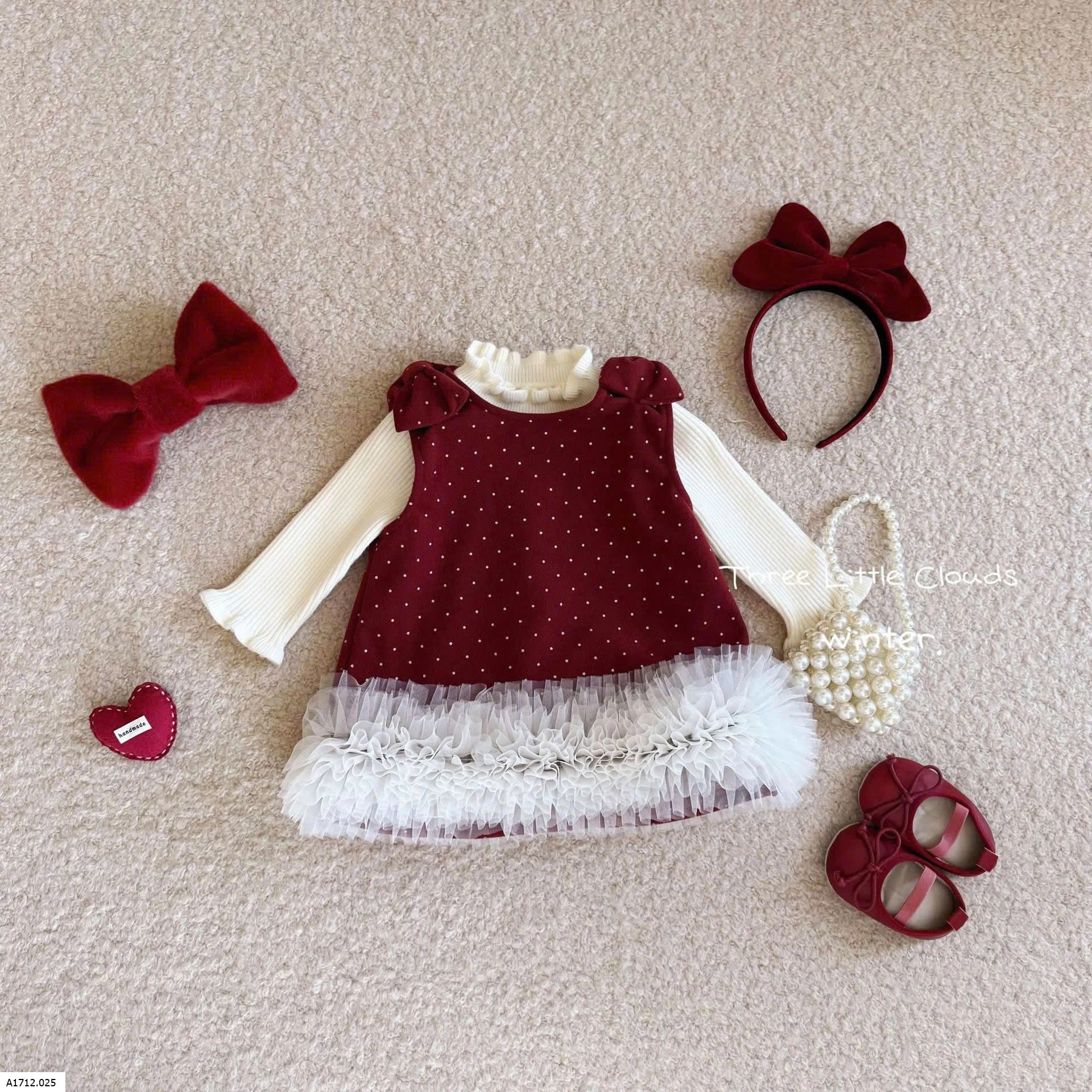 SET ÁO LEN MIX VÁY CHẤM BI BG  Giá sỉ váy: 209k  set: 340k 