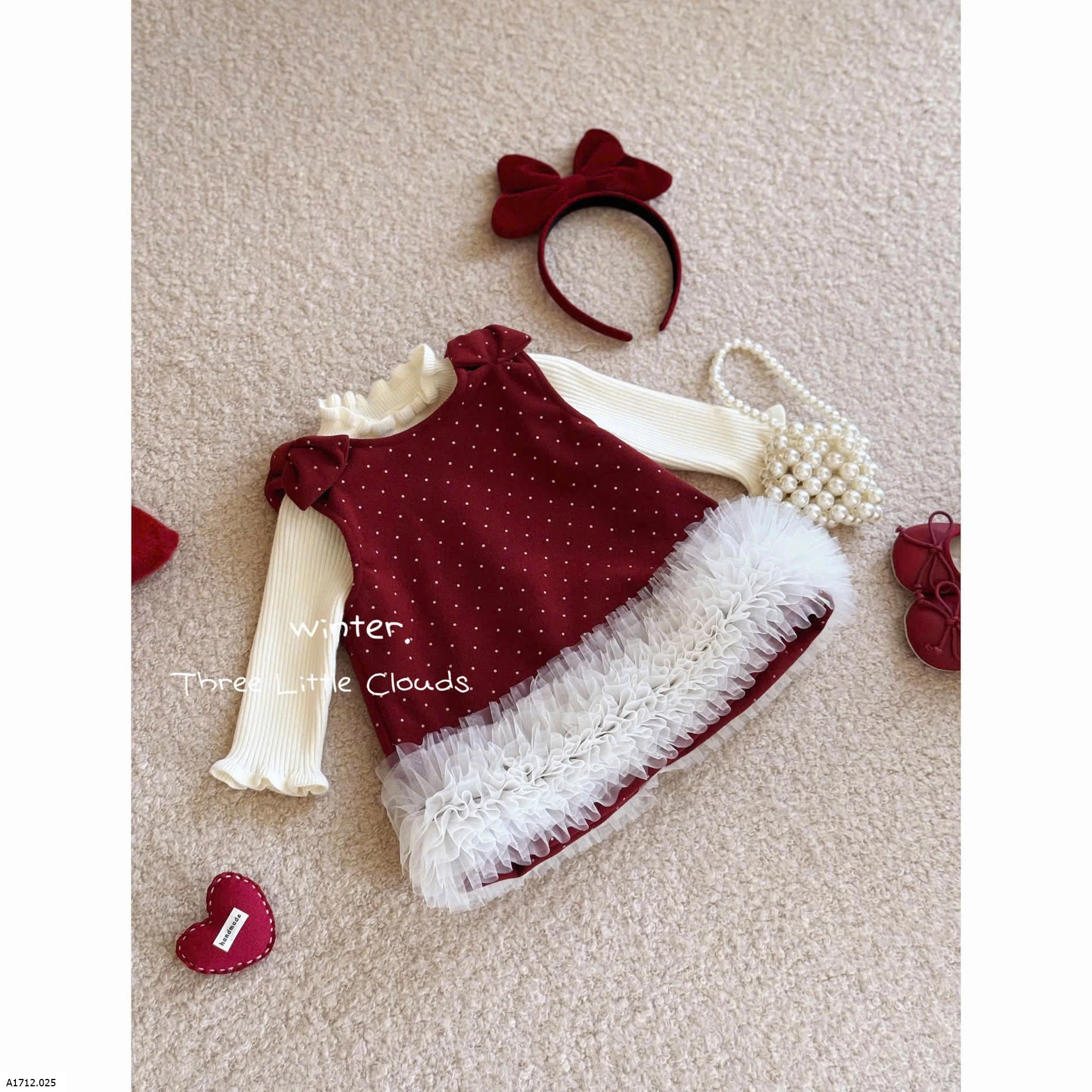 SET ÁO LEN MIX VÁY CHẤM BI BG  Giá sỉ váy: 209k  set: 340k 