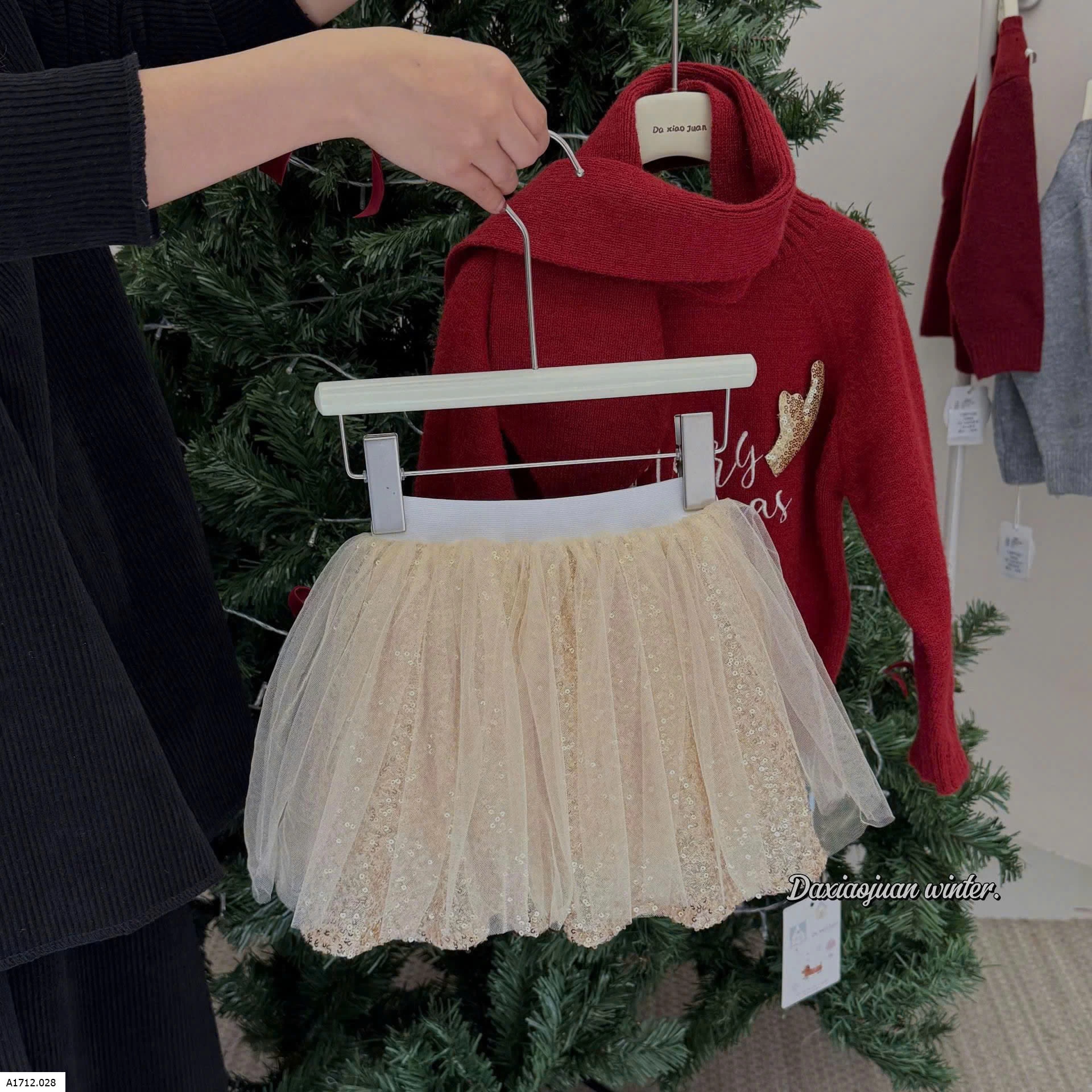 CHÂN VÁY BLING PHỐI VOAN BG  Giá sỉ 208k