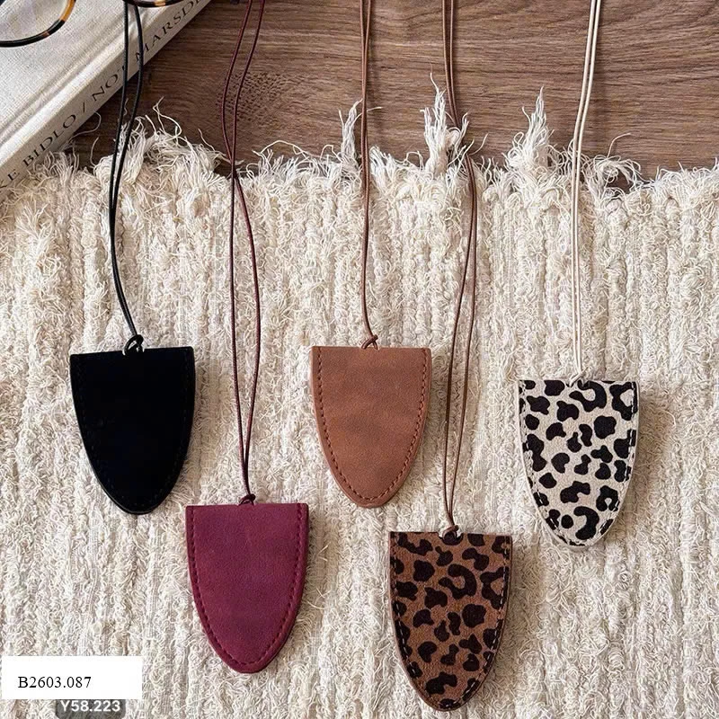 Dây đeo kính  Sỉ 35k/ 1 chiếc
