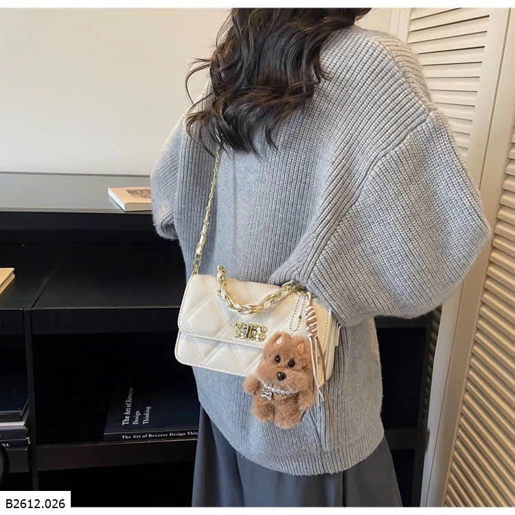 TÚI XÁCH KHÓA XOAY QUAI XÍCH  Giá sỉ 176k